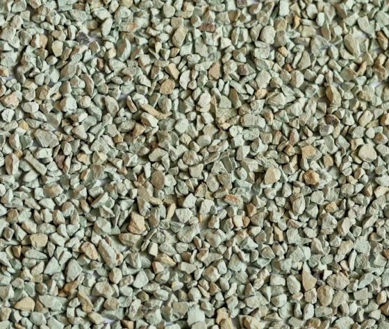 Diferença entre zeólita natural e zeólita sintética: soluções distintas para universos diferentes
